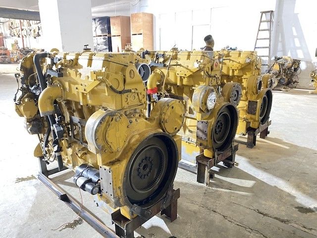 MAOQUN Excavateur d'origine importé moteur remanié C.A.T C15 de haute qualité