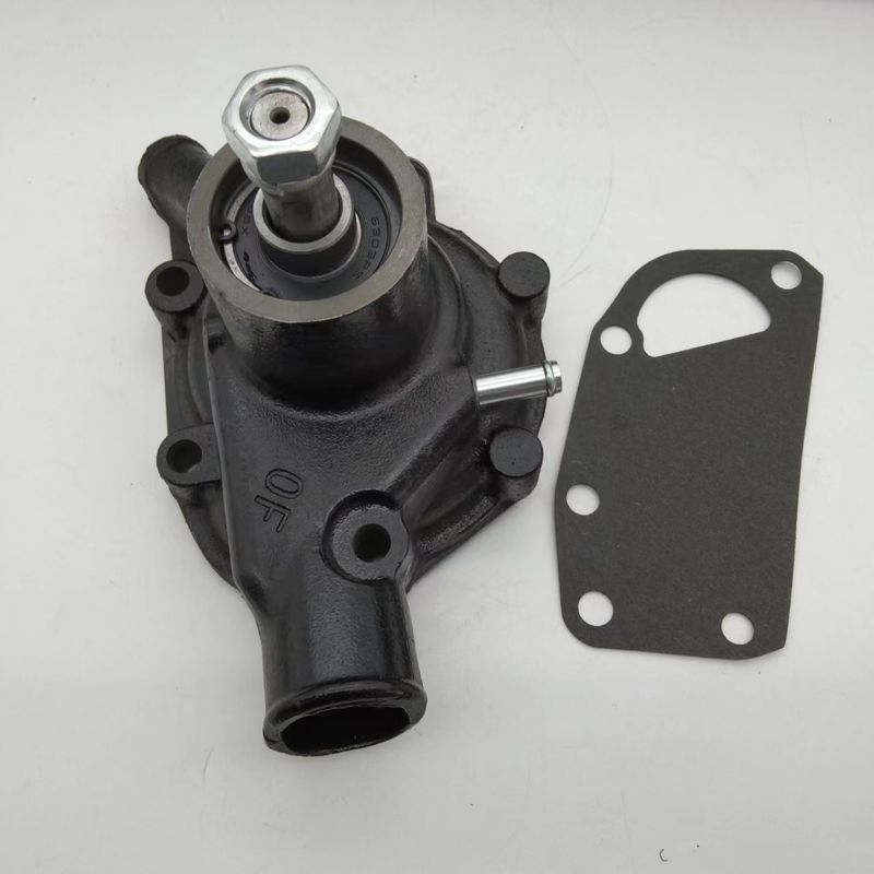 34545-00013 Pompes à eau pour chariots élévateurs S3E S4E S3F S4F
