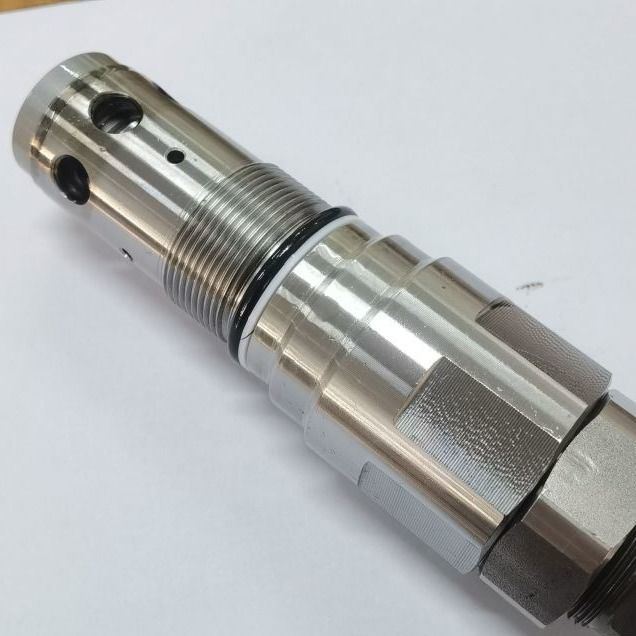 Valve de soulagement hydraulique de moteur Sumitomo Kato  pour moteur de déplacement de la pelle M5X130 M5X180